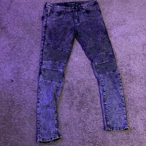 Skinny jeans